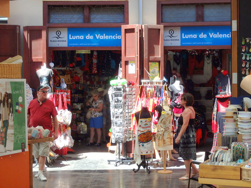 Pla&ccedil;a Redona.